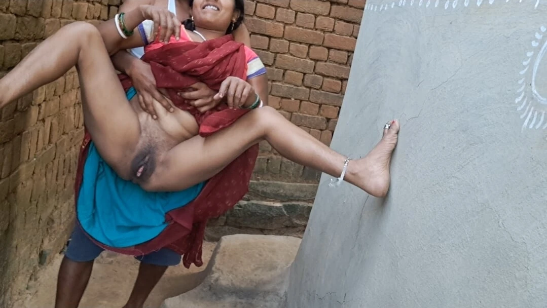 Old Desi Girl Fucking With